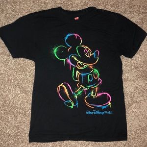 🍒🍒🍒Disney Mickey Mouse T shirt